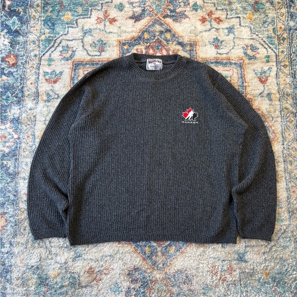 Vintage Team Canada Hockey Pullover Sweater Medium - Picture 1 of 5